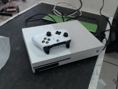 Foto de (sb) Microsoft  Xbox One - Publicado el: 14 Jul 2024