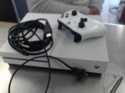 Foto de (sb) Microsoft  Xbox One S - Publicado el: 18 Sep 2024