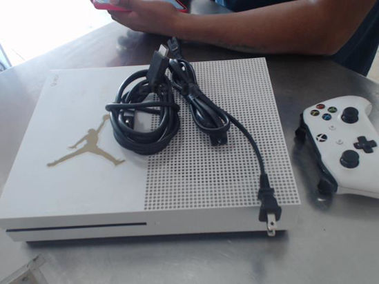 Foto de (sm) Xbox One S 1681 - Publicado el: 13 Abr 2025