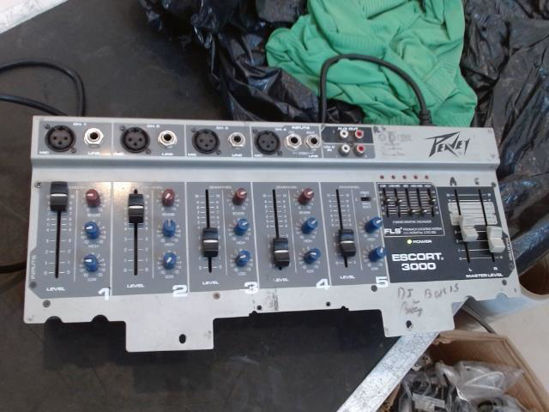 Foto de (sf) Peavey Escort 3000 - Publicado el: 22 Jun 2025