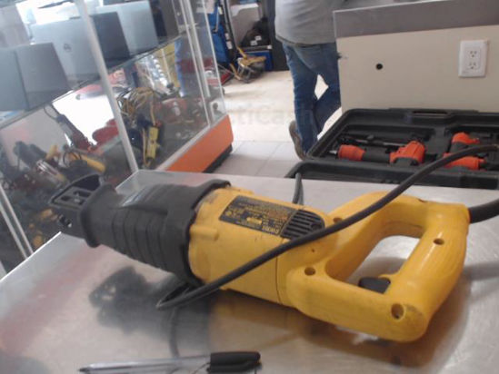 Foto de (sm) Dewalt Dw303 - Publicado el: 11 Jun 2025