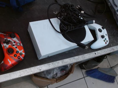 Foto de (sf) Xbox One S  1883 - Publicado el: 13 Jul 2025