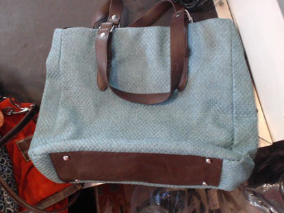 Foto de (sf) Bolsa Mano - Publicado el: 15 Jul 2025