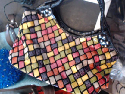 Foto de (sf) Bolsa Mano - Publicado el: 15 Jul 2025