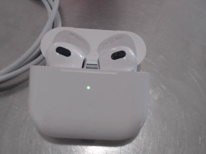 Foto de (sm) Apple Airpods 3  A2566 - Publicado el: 25 Nov 2024