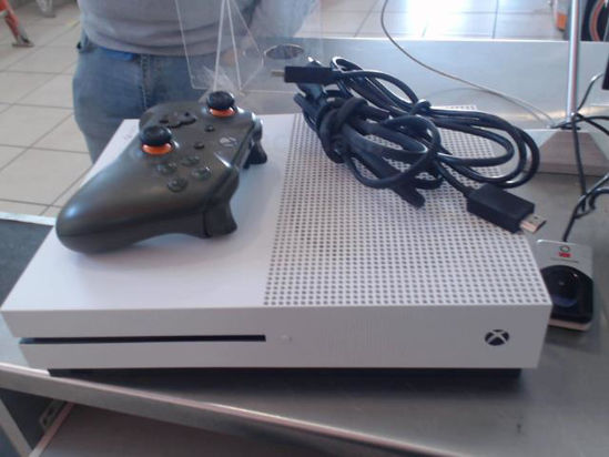 Foto de (sf) Xbox One S 1681 - Publicado el: 18 Dic 2024