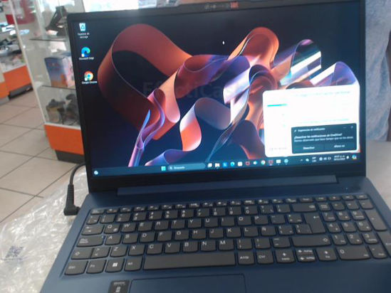 Foto de (sb) Lenovo Ideapad Slim 3 14 - Publicado el: 22 Feb 2025